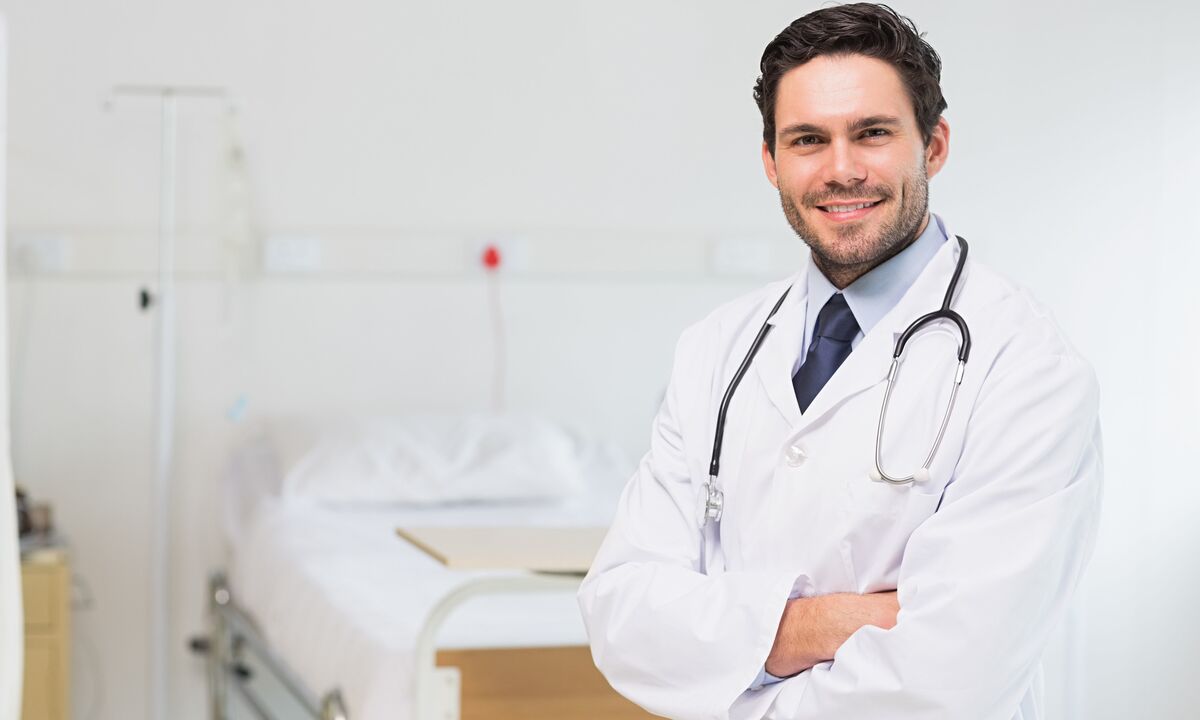 The doctor prescribes drugs to treat prostatitis based on the results of the analysis